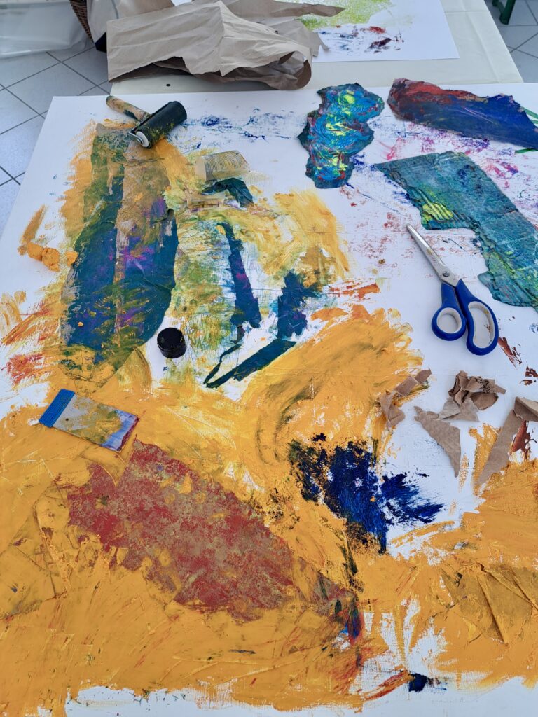 Kunst mit Verpackungsmüll